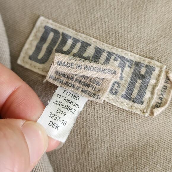 Duluth Trading Mens DuluthFlex Fire Hose Relaxed Fit Shorts Size 48 Khaki 11" - Picture 8 of 11